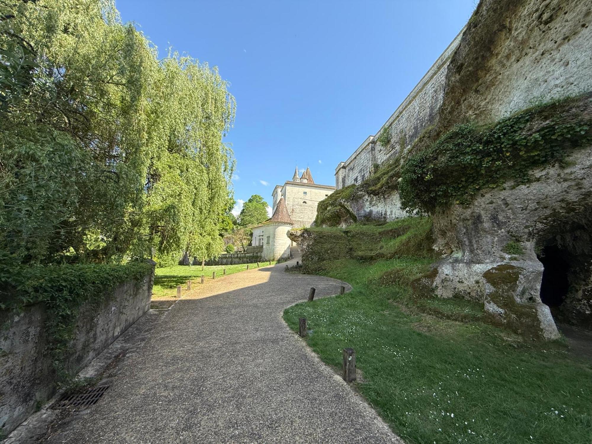 Вилла "L'Annexe" Dournazac Экстерьер фото